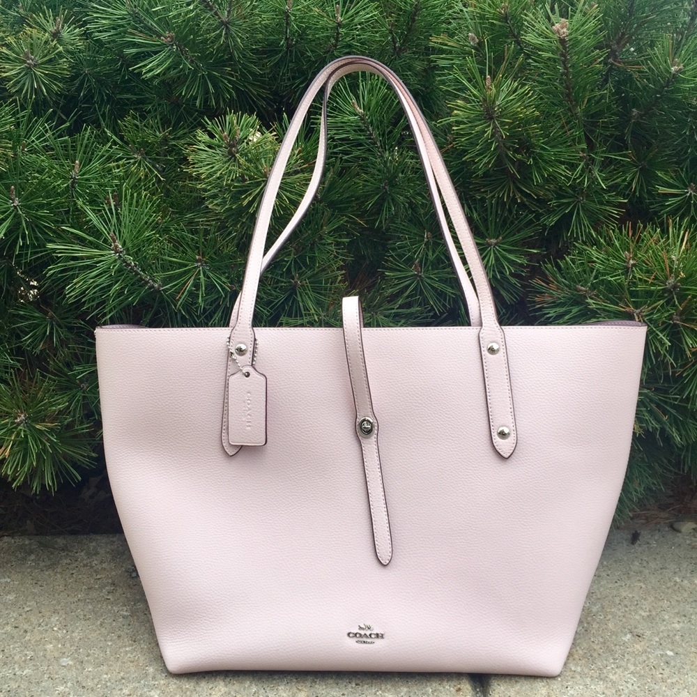 ✨ Coach Market Tote ✨